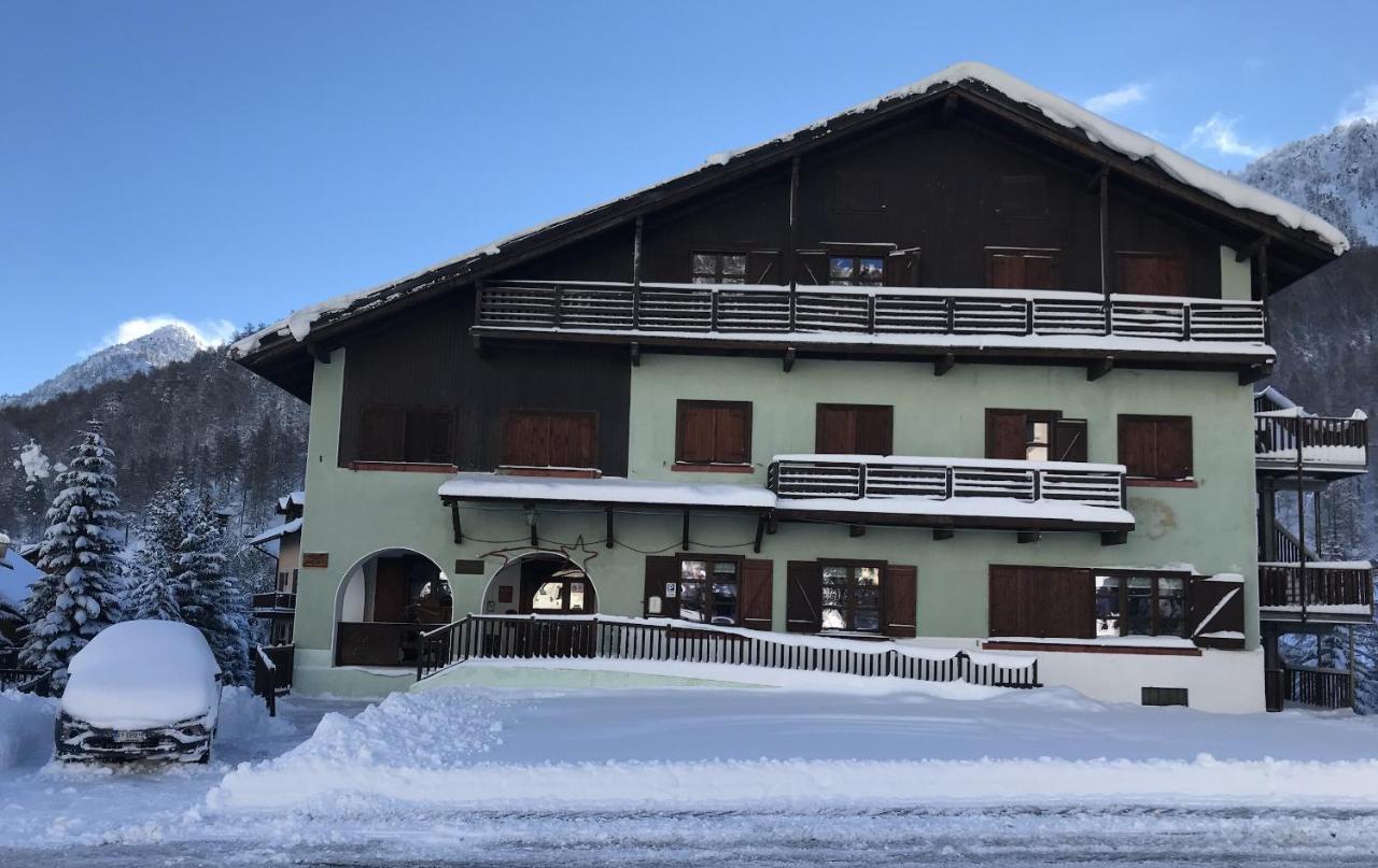 Della Luna Hotel